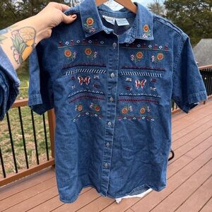 Capacity Petites Blue Denim Button-Down Shirt with Floral Embroidery